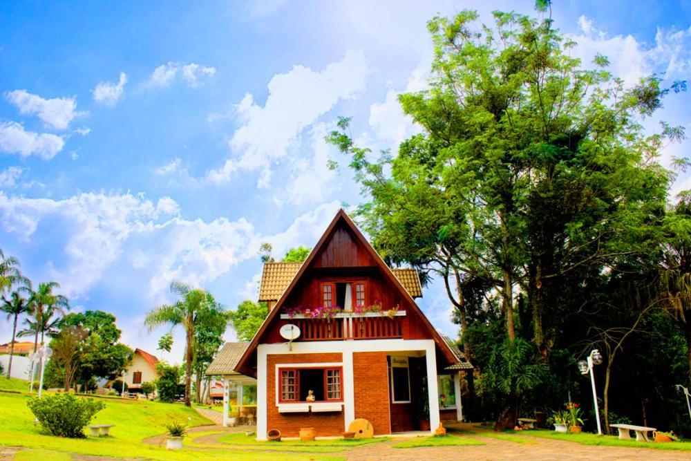 Pousada Villa Di Carpi Monte Sião Exterior foto